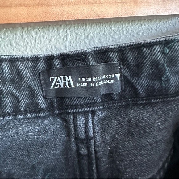 Zara Gray Button Fly Ankle Crop Jeans with Raw Hem 6 - Picture 2 of 12